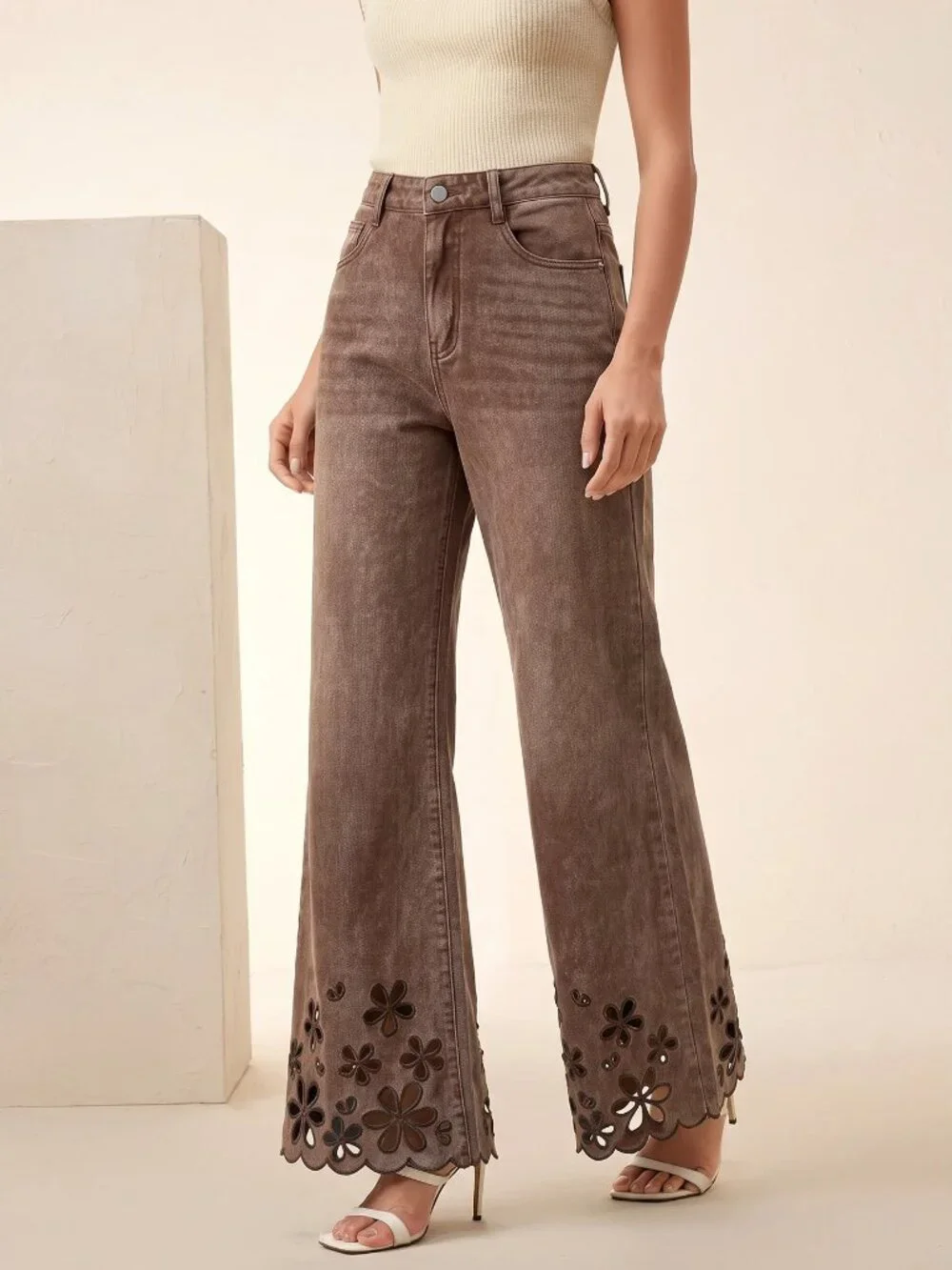 Coffee Brown Casual Women's Embroidered Hollow Out Pocket Design Flare Jeans